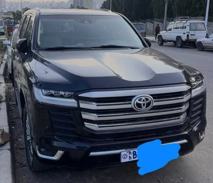 Toyota Landcruiser VXR 2013 Diesel – photo 8