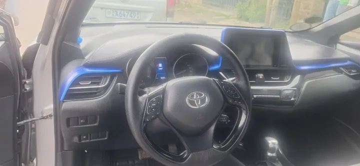 Toyota C-HR Europe 2017 AWD – photo 4