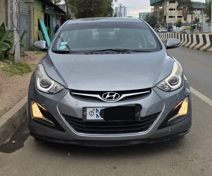 Hyundai Avante 2015 Automatic – photo 4