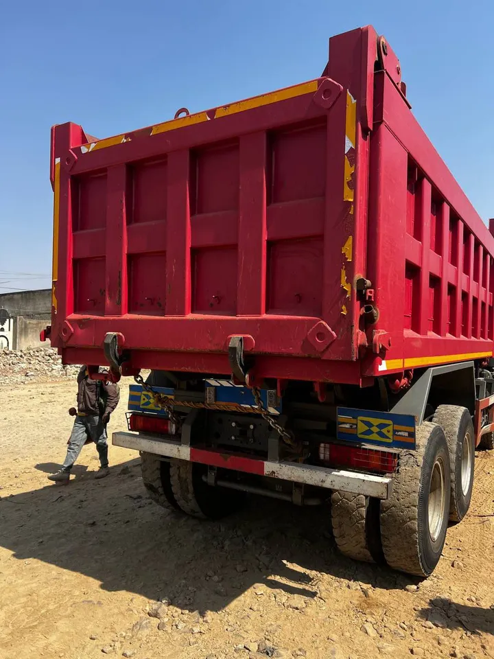 Sinotruk Dump Truck 340Hp 2025 – photo 6