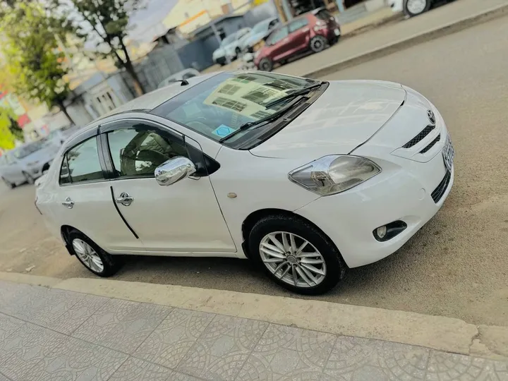 Toyota Yaris Belta 2006 Automatic – photo 3