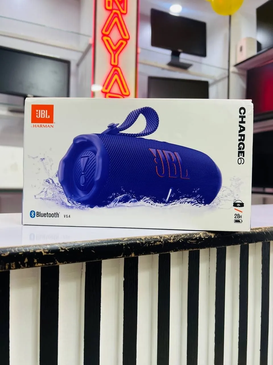 JBL Flip 7 Portable Waterproof Speaker – photo 4