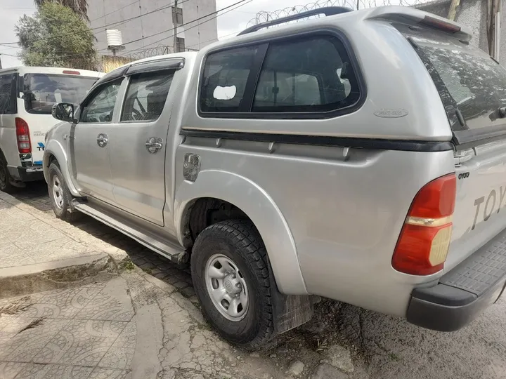 Toyota Double Cab Pickup 2012 – photo 4