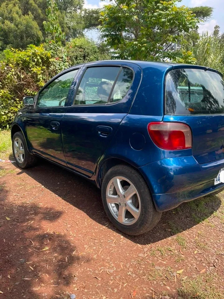 Toyota Vitz 2001 Automatic – photo 3