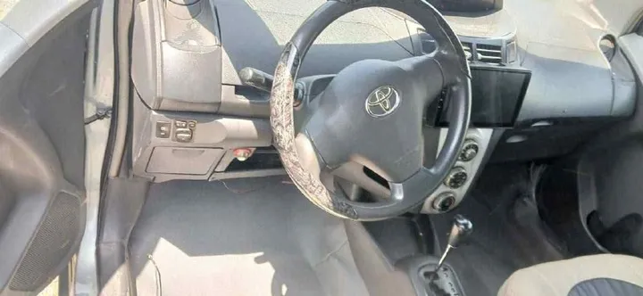 Toyota Yaris Compact 2006 Automatic – photo 5