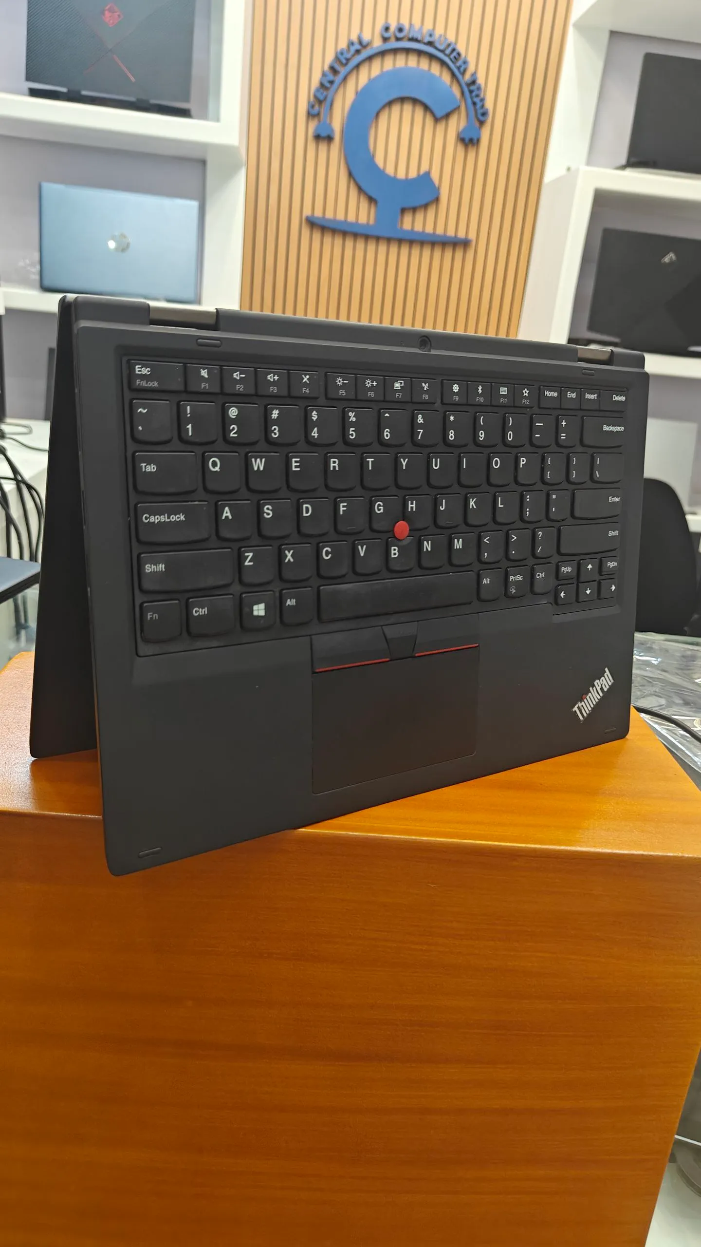 Lenovo ThinkPad L380 Yoga Laptop – photo 4