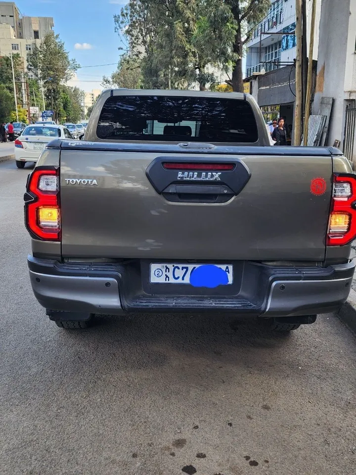 Toyota Hilux 2021 Automatic Diesel – photo 6