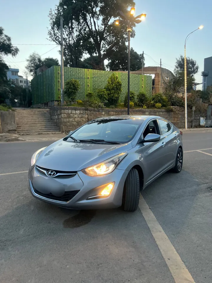 Hyundai Avante 2014 Automatic – photo 5