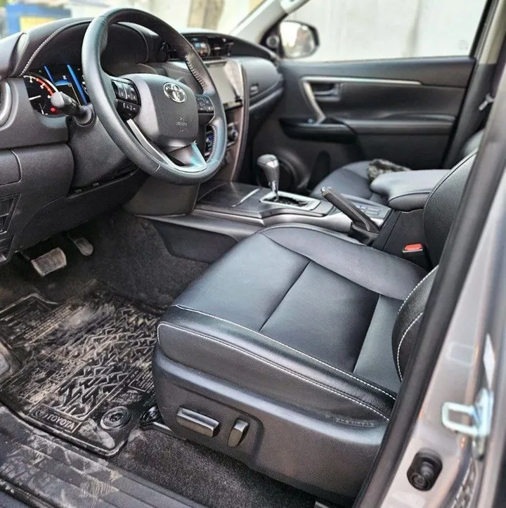 Toyota Fortuner 2023 Diesel Automatic – photo 6