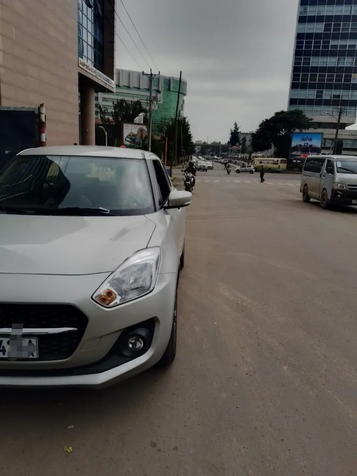 Suzuki Swift 2022 Full Option – photo 4