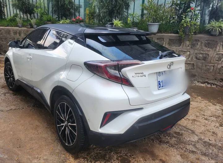 Toyota C-HR 2017 1.2T AWD – photo 3