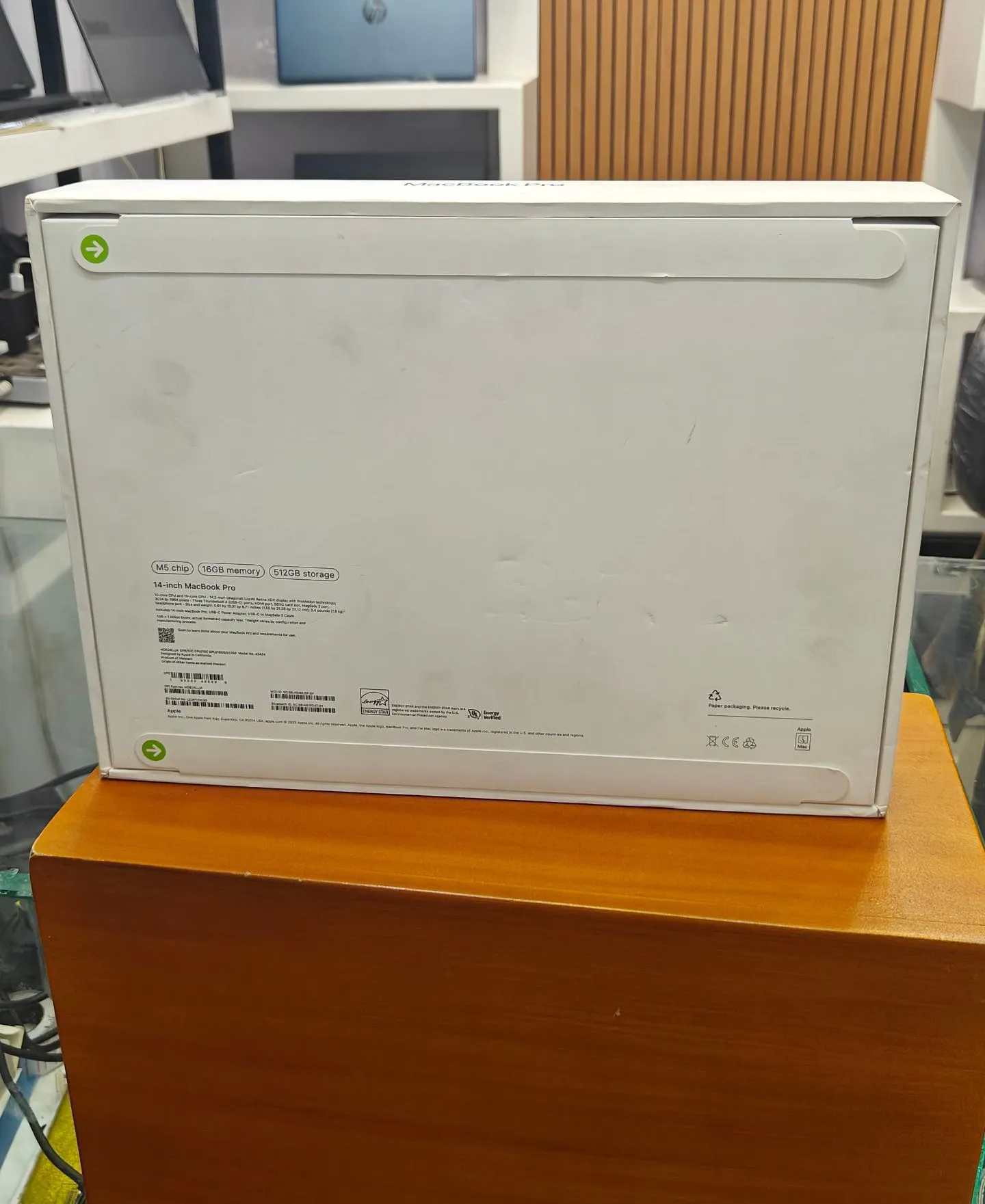 Apple MacBook Pro 14-inch M5 16GB 512GB – photo 3