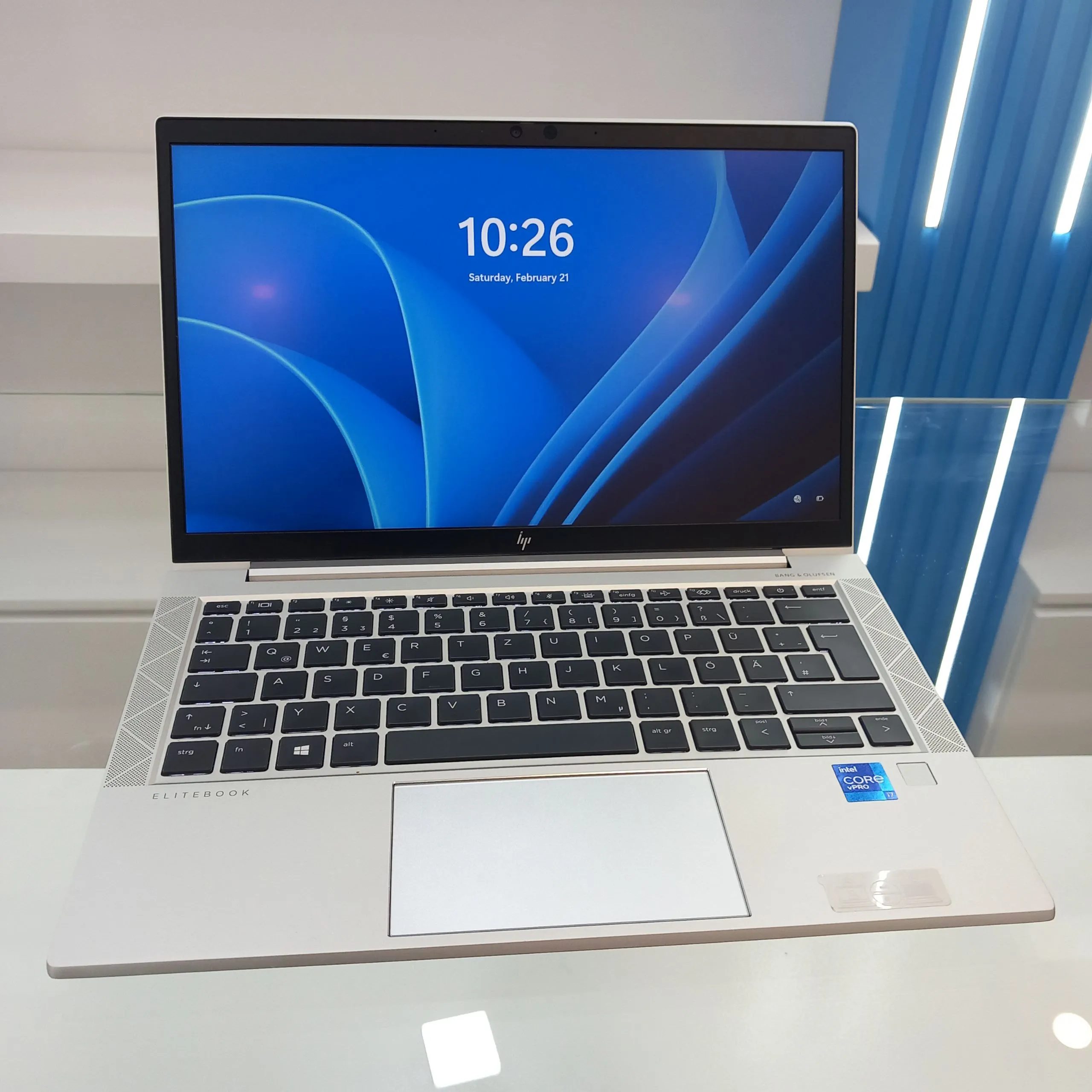 HP EliteBook 830 G8 Laptop – photo 4