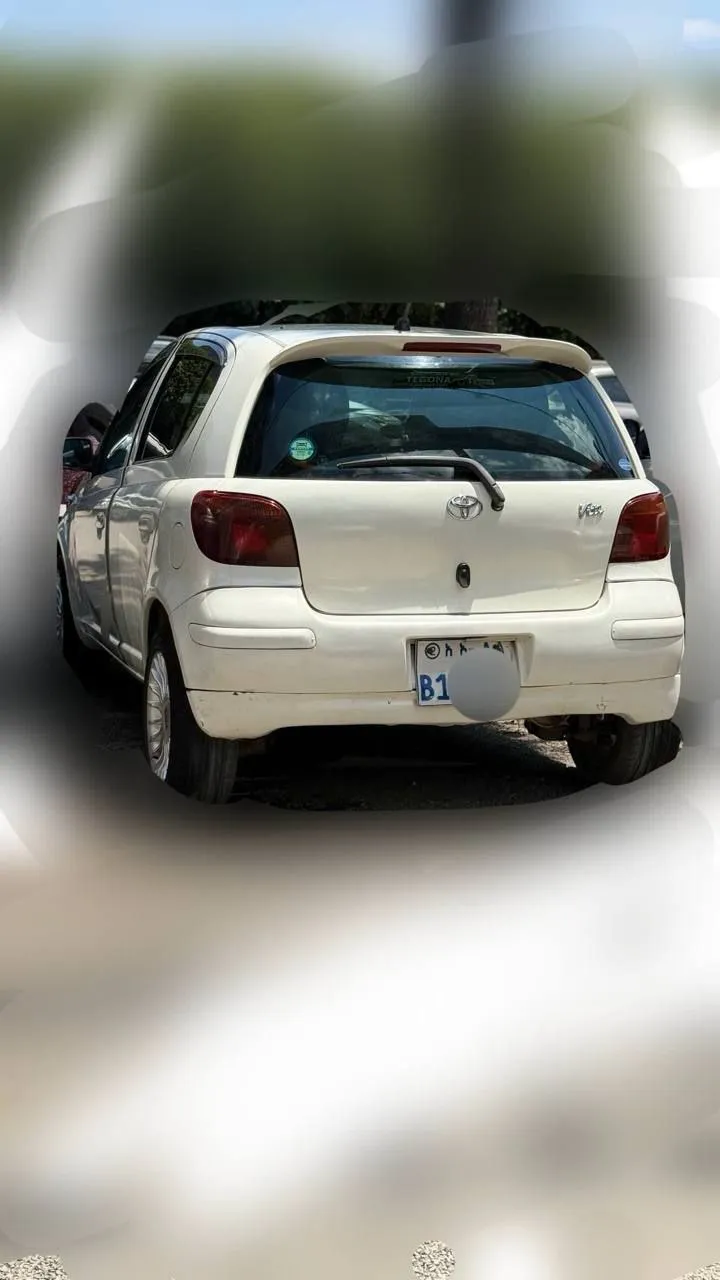 Toyota Vitz 2004 Automatic – photo 3