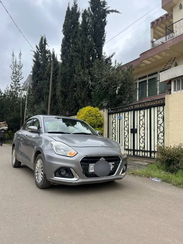 Suzuki Dzire 2022 Automatic – photo 6