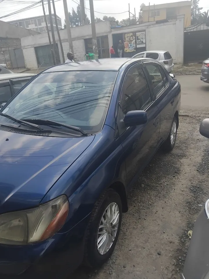 Toyota Platz 2001 Automatic – photo 3