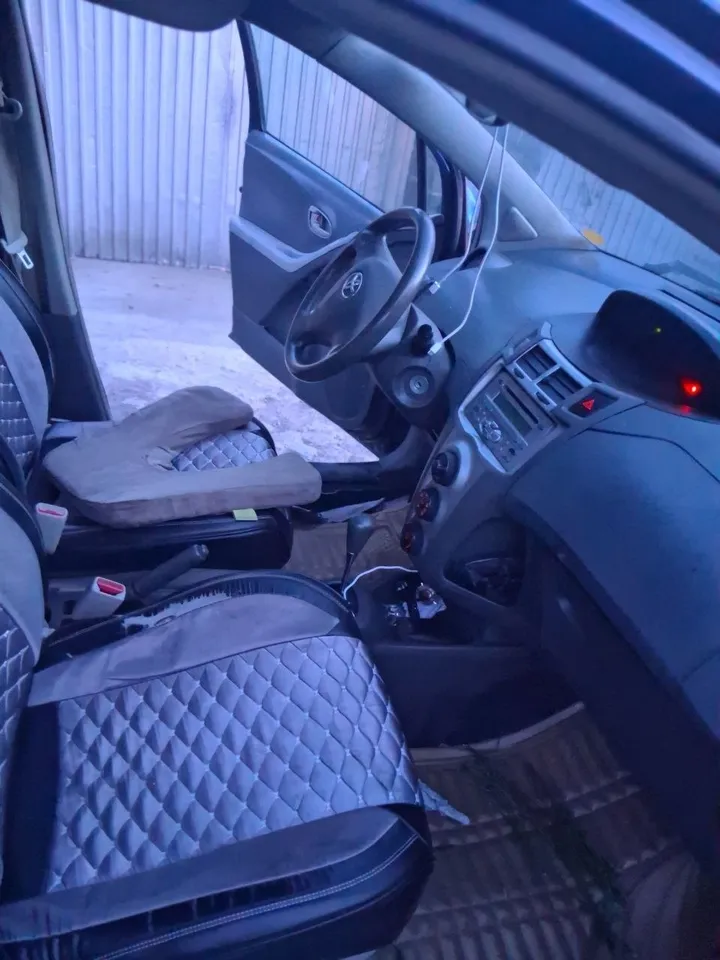 Toyota Compact 2008 Automatic – photo 5