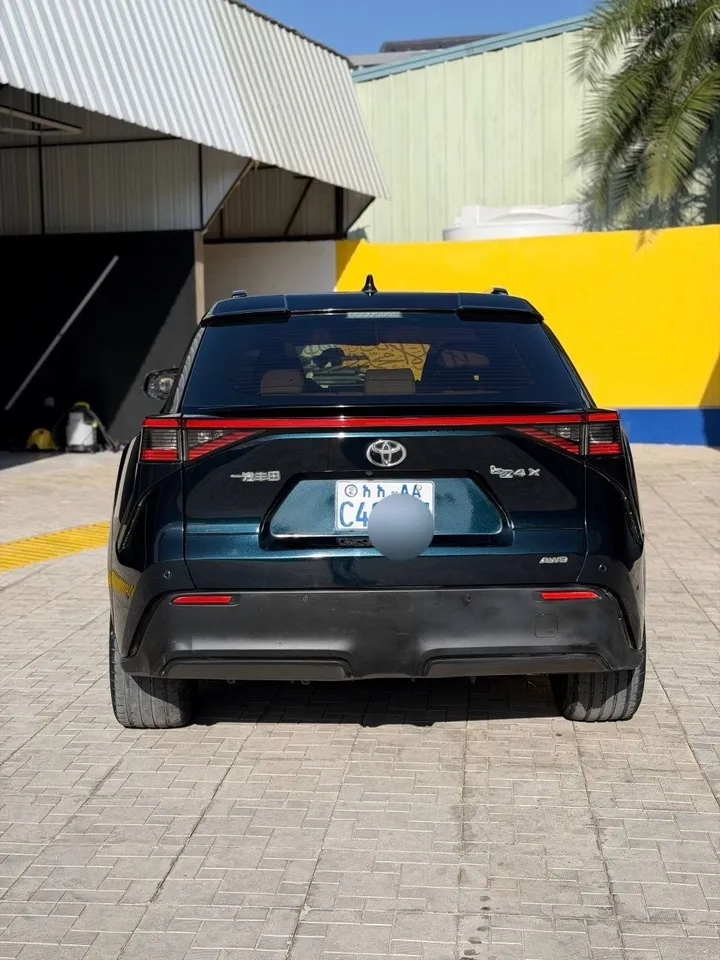 Toyota Bz4X 4WD Electric SUV – photo 6