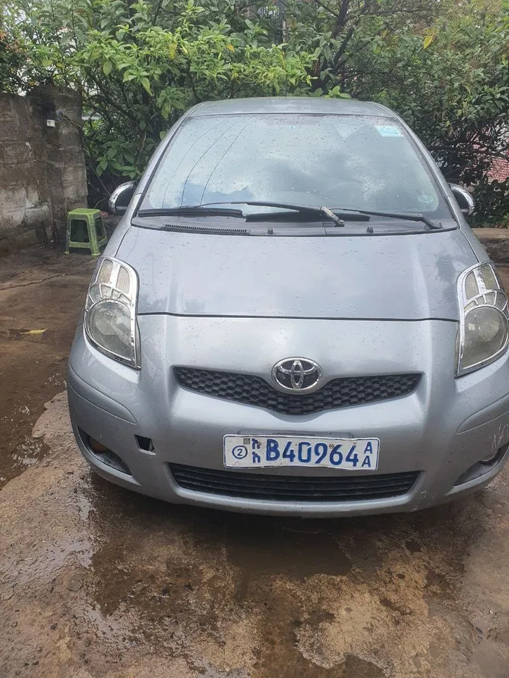 Toyota Hatchback Model 2010 – photo 3