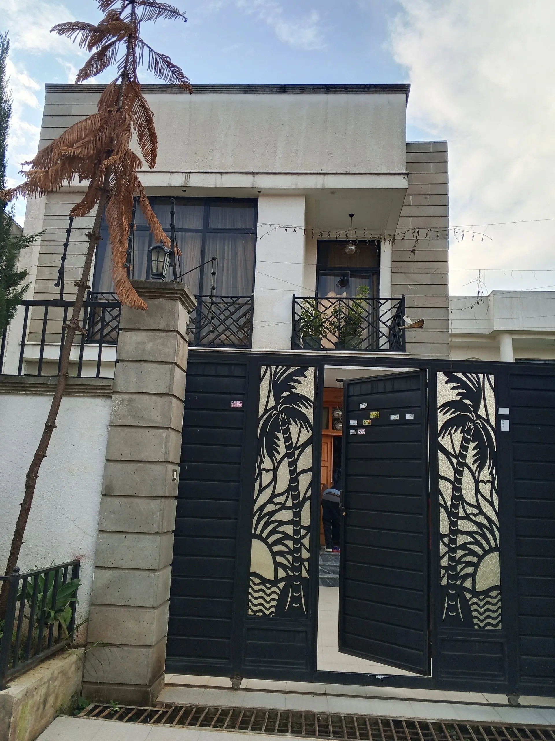 G+1 Compound House in Summit – photo 4