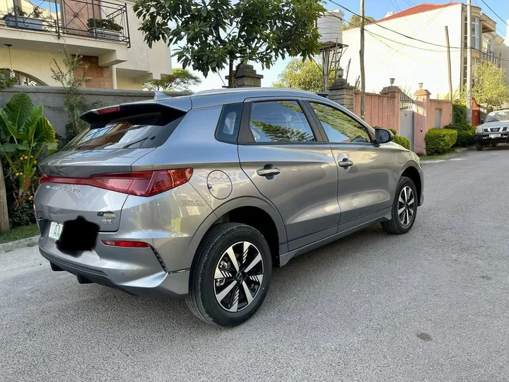 BYD e2 Flying Electric Hatchback 2025 – photo 5
