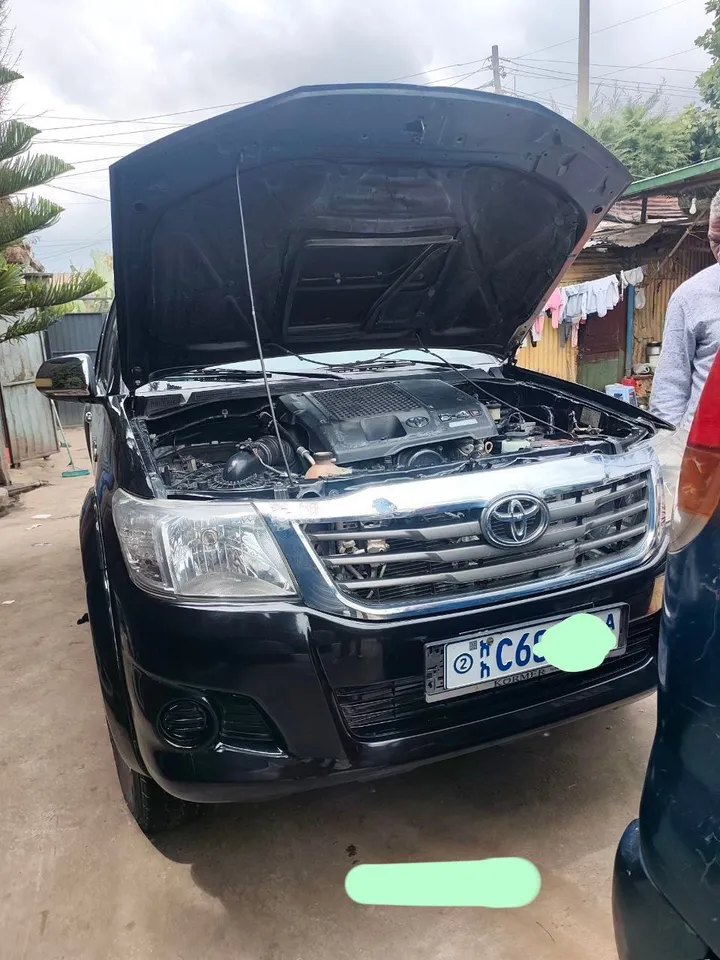Toyota Hilux 2012 Diesel Manual – photo 3