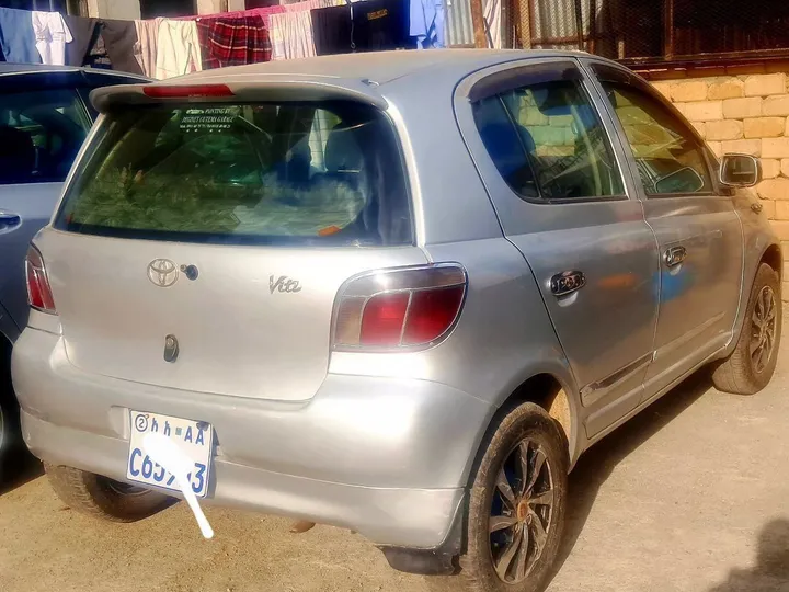 Toyota Vitz 2001 Automatic – photo 5