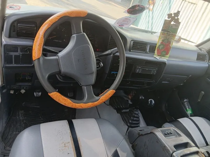 Toyota Land Cruiser 105 GXR 2006 – photo 4