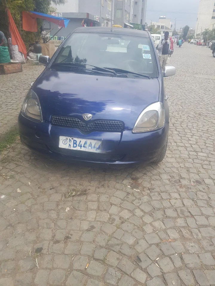 Toyota Vitz Model 99 – photo 3