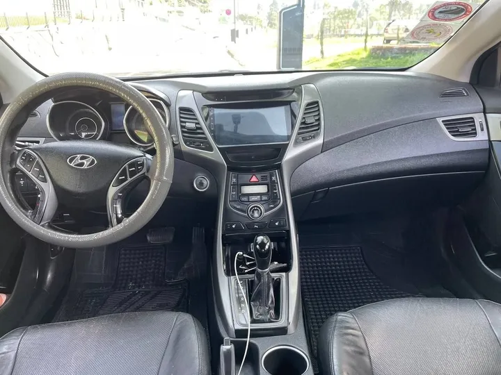 Hyundai Avante 2015 Automatic Full Option – photo 3