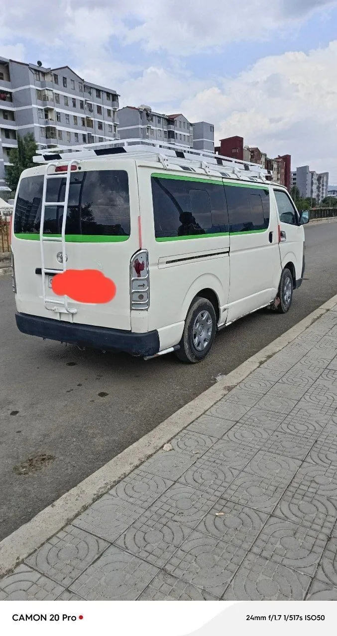 Toyota Abadula 2007 Diesel Van – photo 5