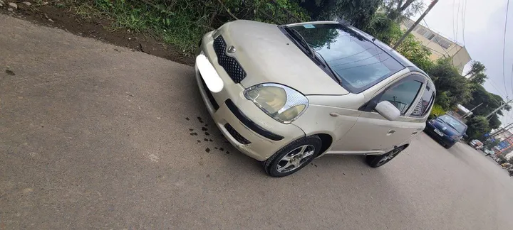 Toyota Vitz 2002 Automatic – photo 3