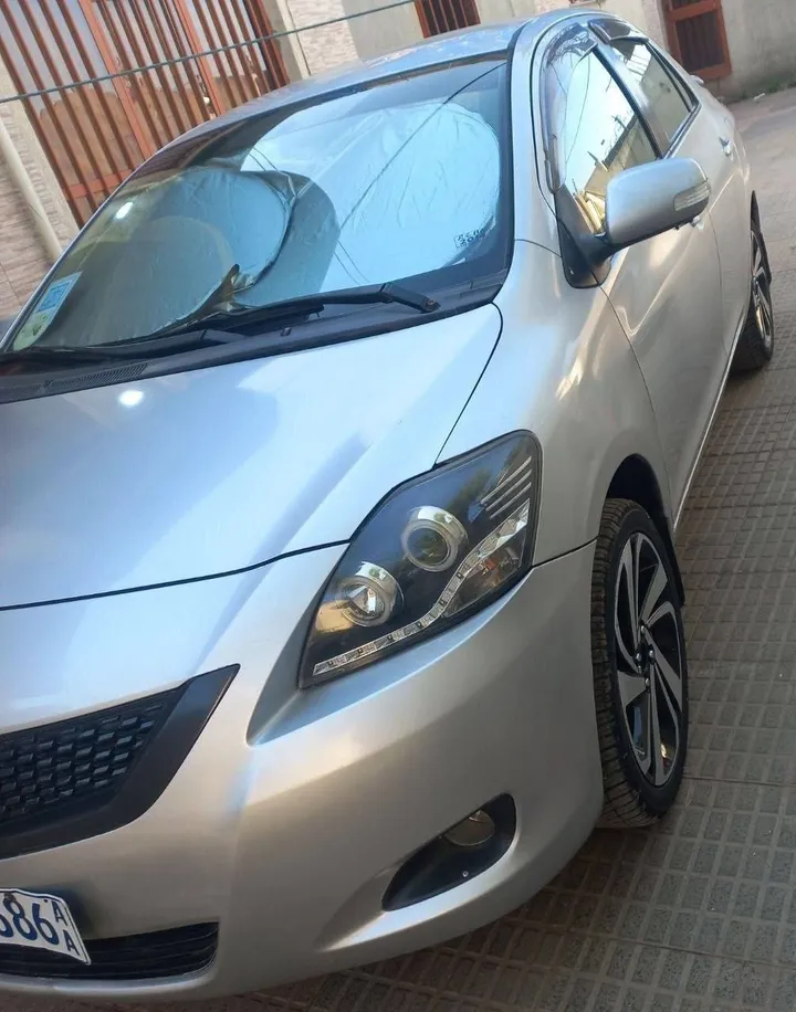 Toyota Yaris Belta 2010 Automatic – photo 5