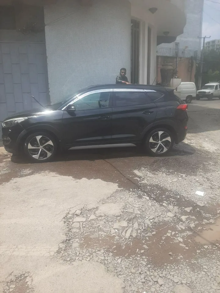 Hyundai Tucson 2017 1.6L Automatic – photo 3