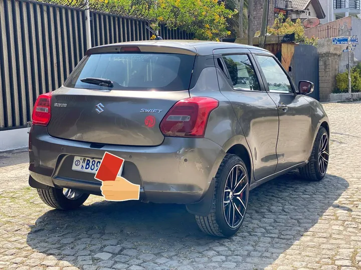 Suzuki Swift 2022 Automatic – photo 5