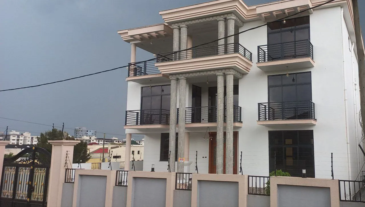Luxury G+2 House for Sale – photo 3