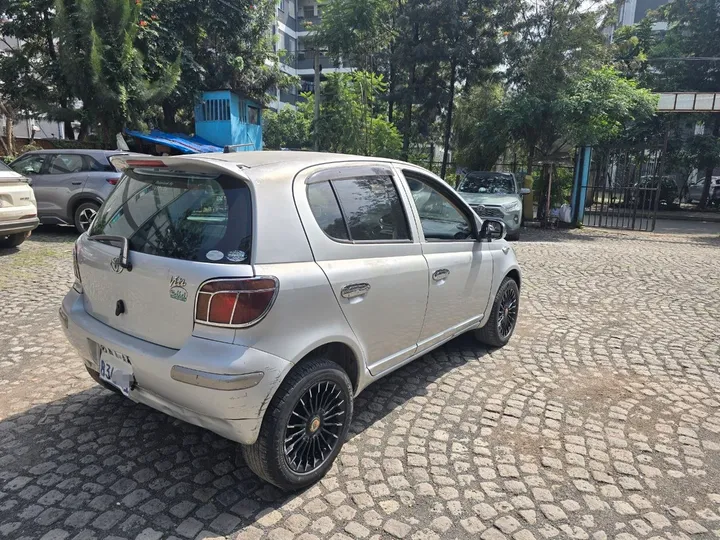 Toyota Vitz 2004 Automatic – photo 3