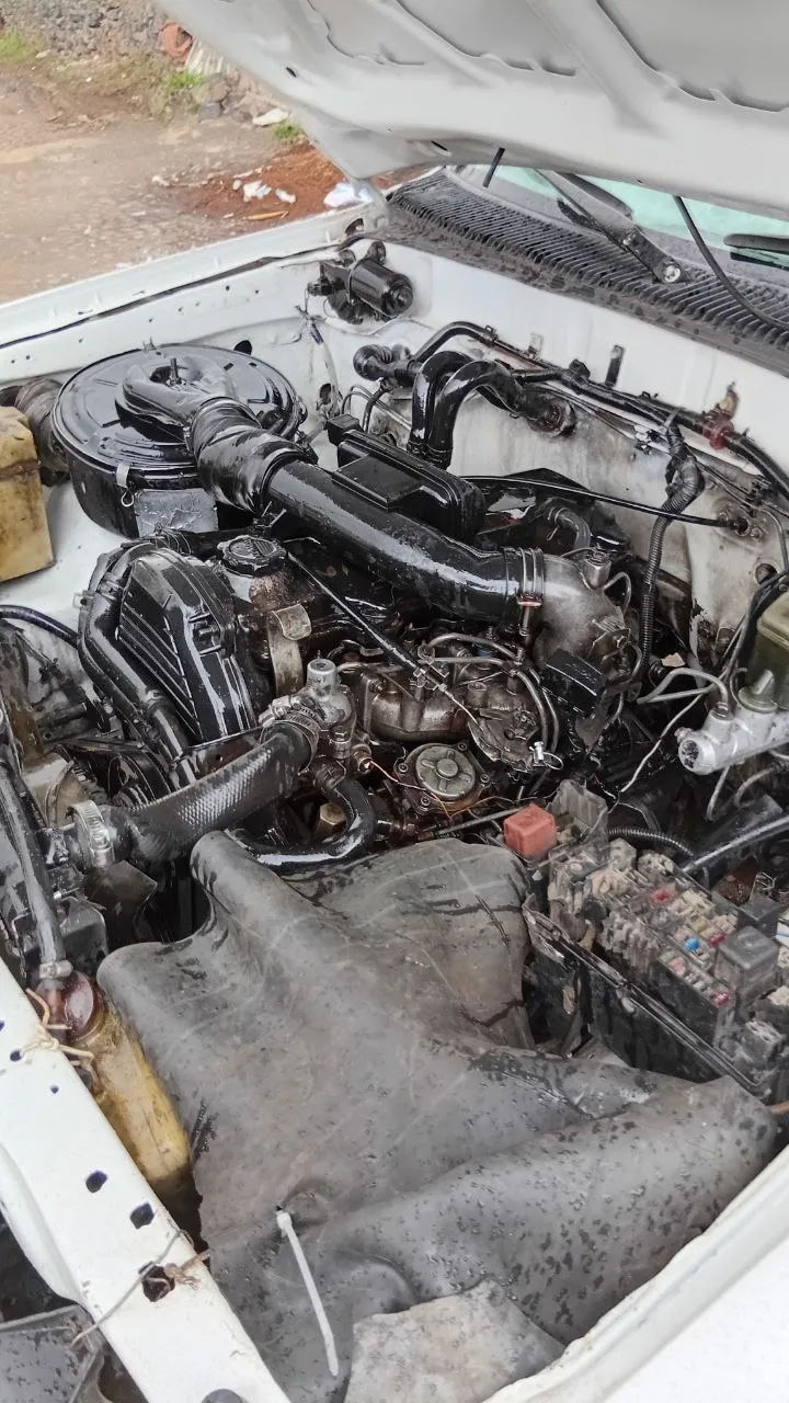 Toyota Hilux 2001 Diesel 4WD Pickup – photo 6