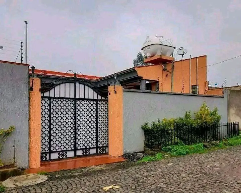 L-Shape House Ayat Gabriel 180sqm – photo 3