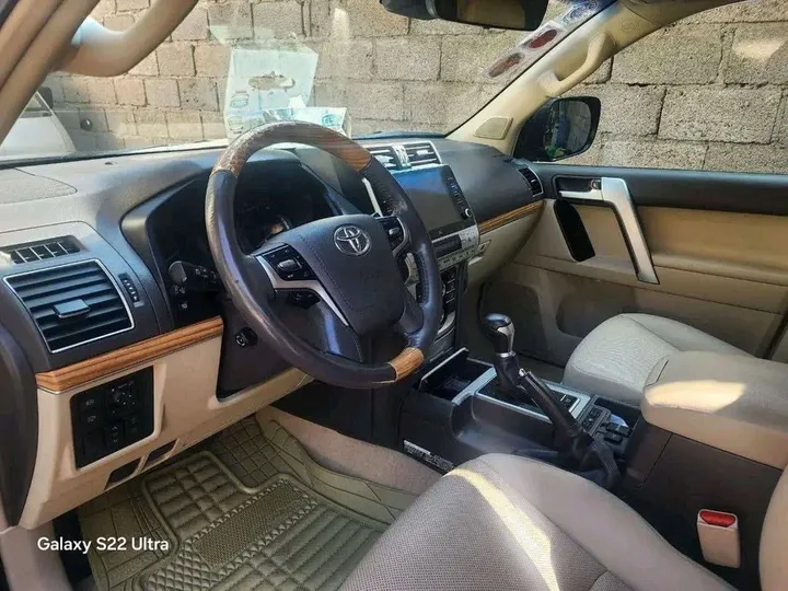 Toyota Landcruiser Prado 2018 – photo 4