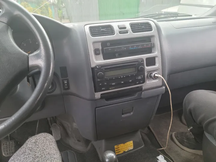 Toyota Hiace Van 2008 – photo 7
