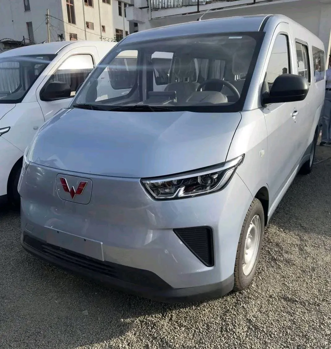 Wuling Yangguang EV Van 14-Seater – photo 7