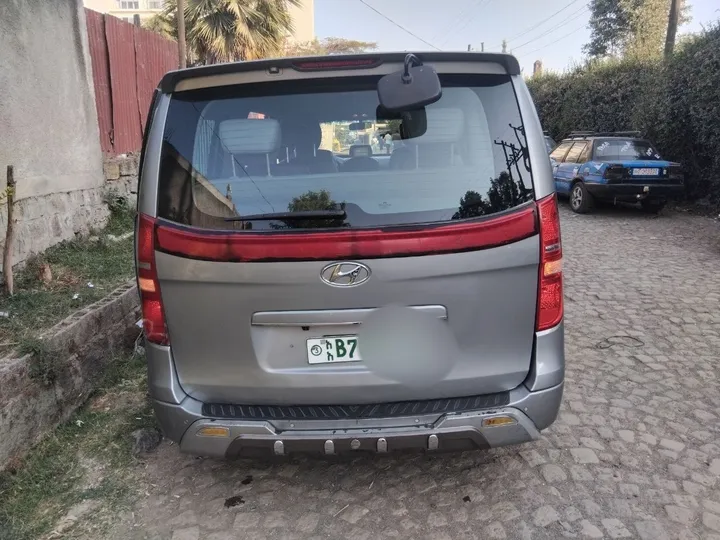 Hyundai Starex 2015 Automatic Van – photo 6