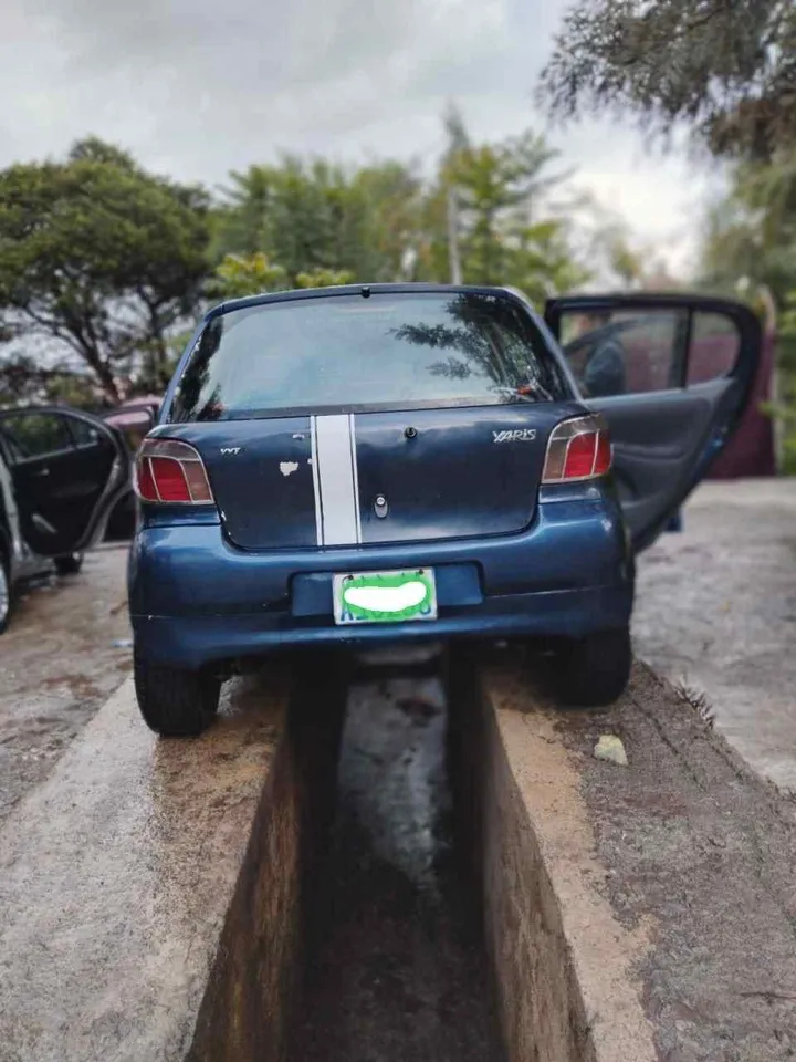 Toyota Vitz Yaris 2001 Manual – photo 4