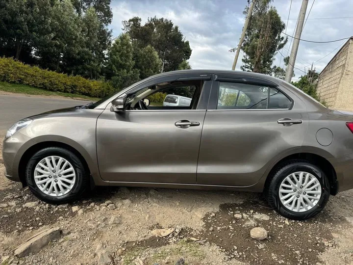 Suzuki Dzire 2022 Sedan – photo 5