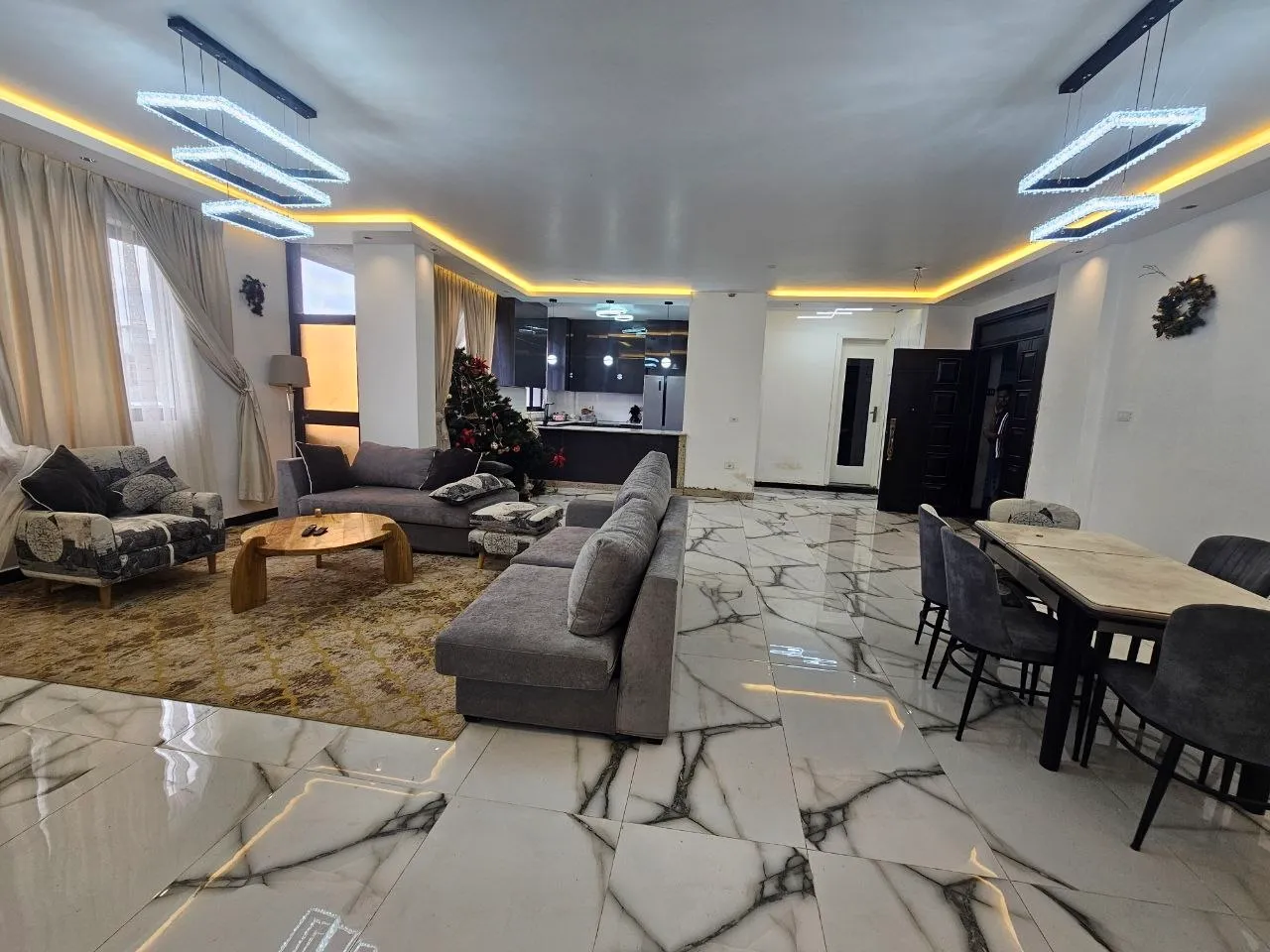 Modern 210 sqm Apartment in Ayat – photo 5