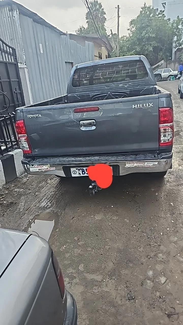 Toyota Hilux 2008 Pickup – photo 3