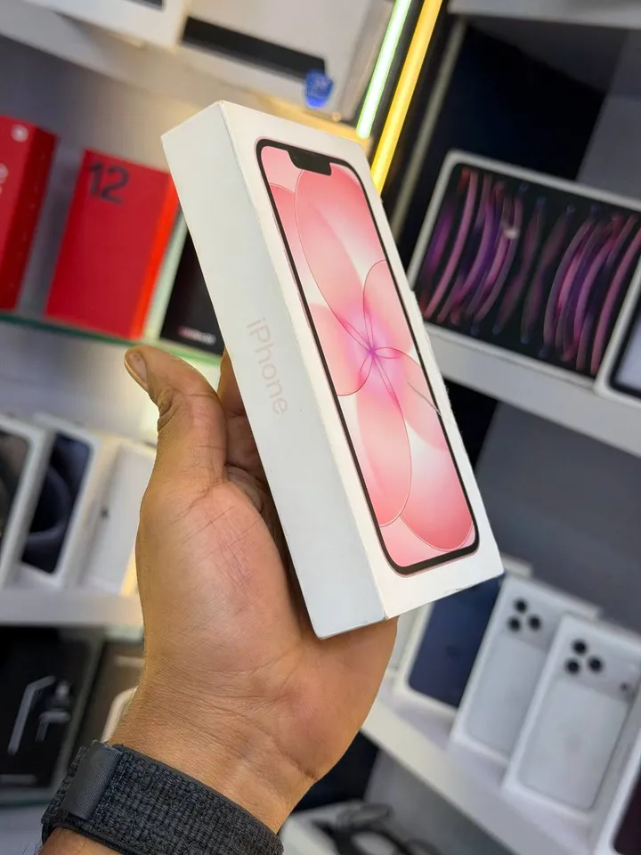 New iPhone 17e 256GB Pink – photo 3