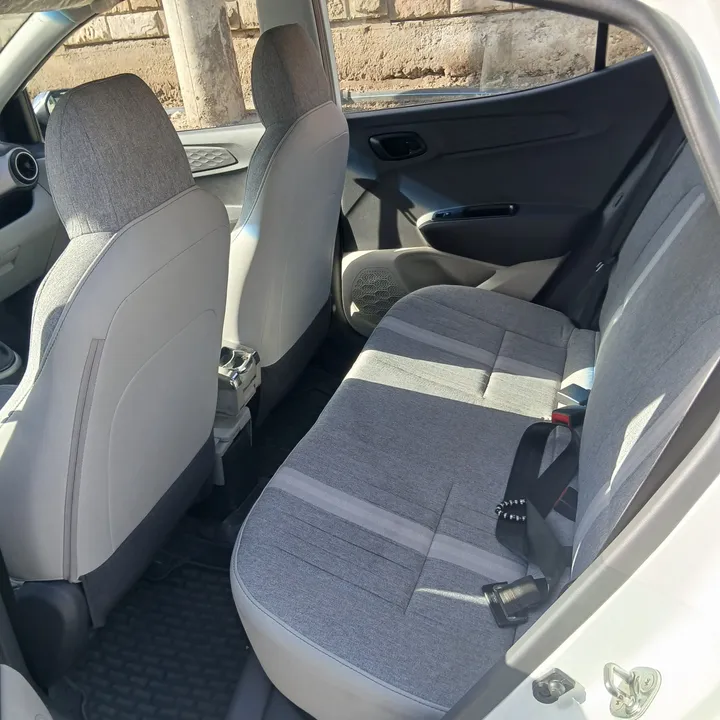 Hyundai Grand i10 2022 Automatic – photo 6