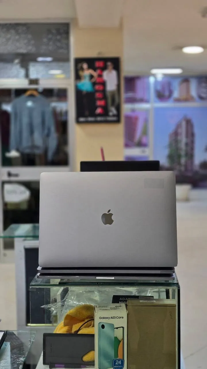 Apple MacBook Pro 2017 – photo 3